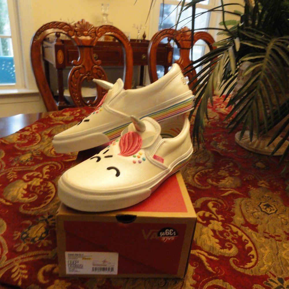 COPY - Big girl  size Vans Unicorn slip on size 3.5